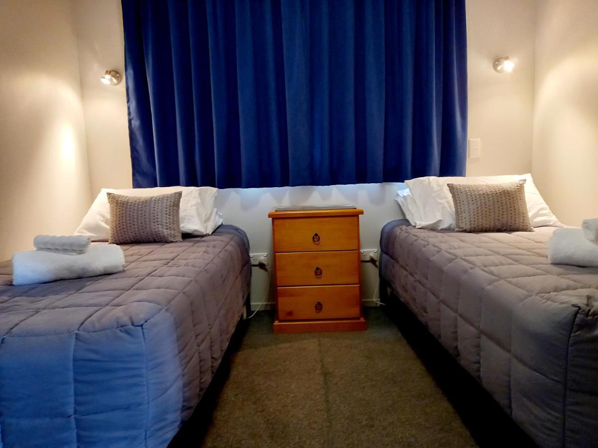 Academy Lodge Motel Ashburton Eksteriør bilde