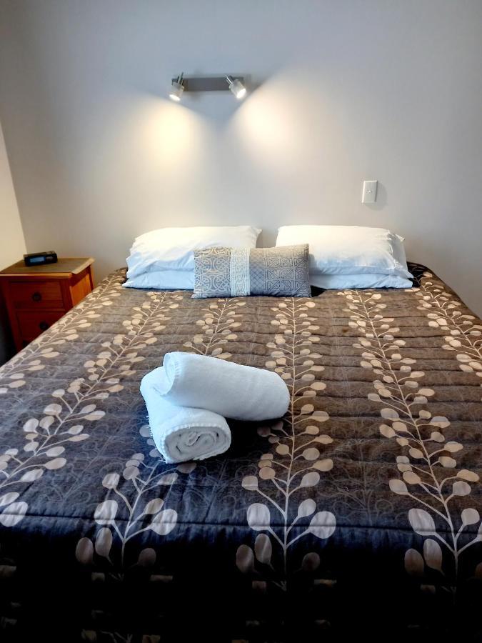 Academy Lodge Motel Ashburton Eksteriør bilde