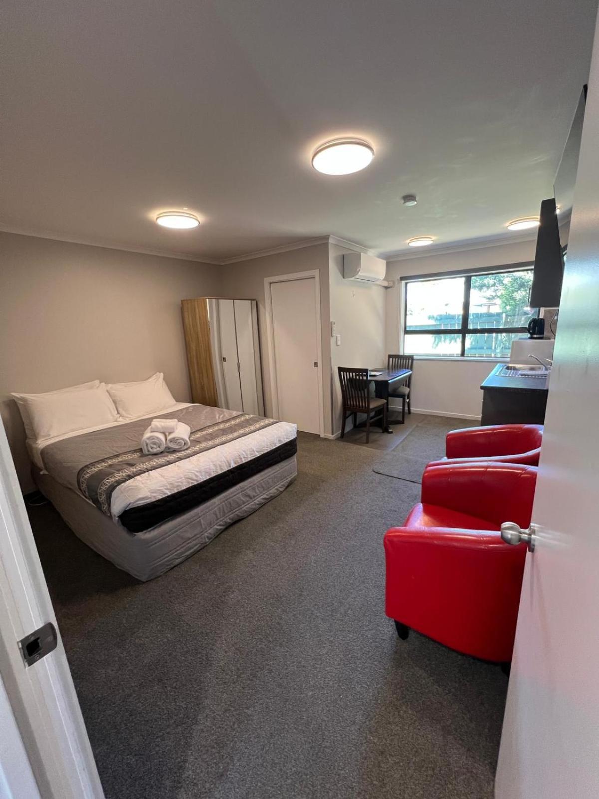 Academy Lodge Motel Ashburton Eksteriør bilde