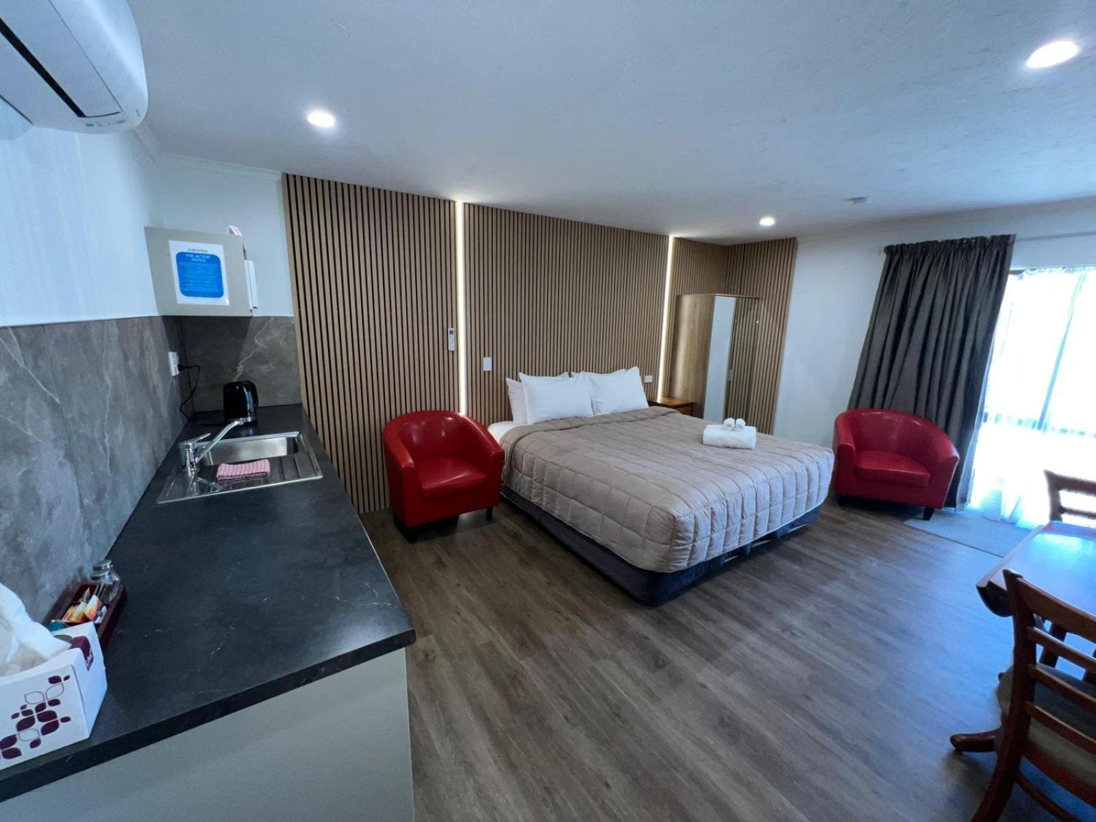 Academy Lodge Motel Ashburton Eksteriør bilde